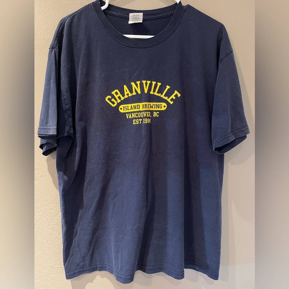 Granville Island Brewing Vancouver Short Sleeve T-shirt Size Large